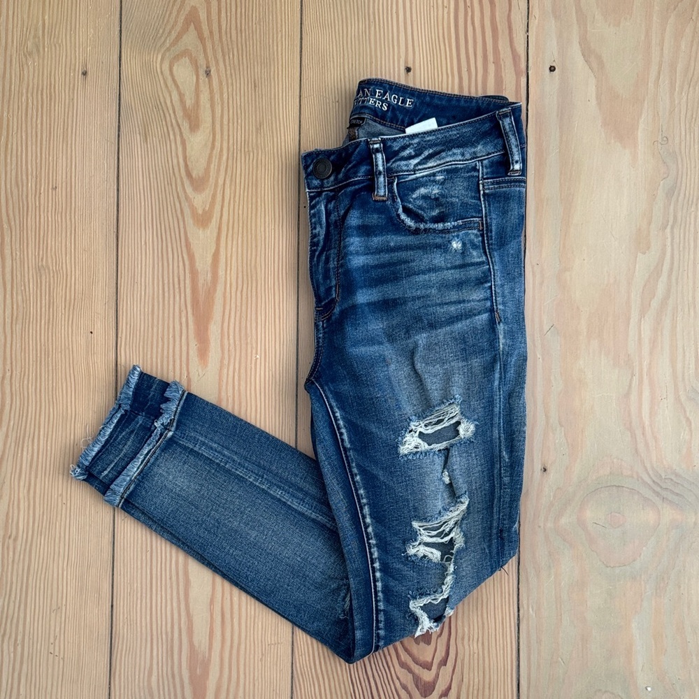 American Eagle Outfitters Women's Ripped Dark Blue Skinny Jeans